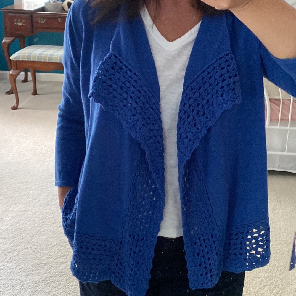 Isaac Mizrahi size small  cotton open blue sweater